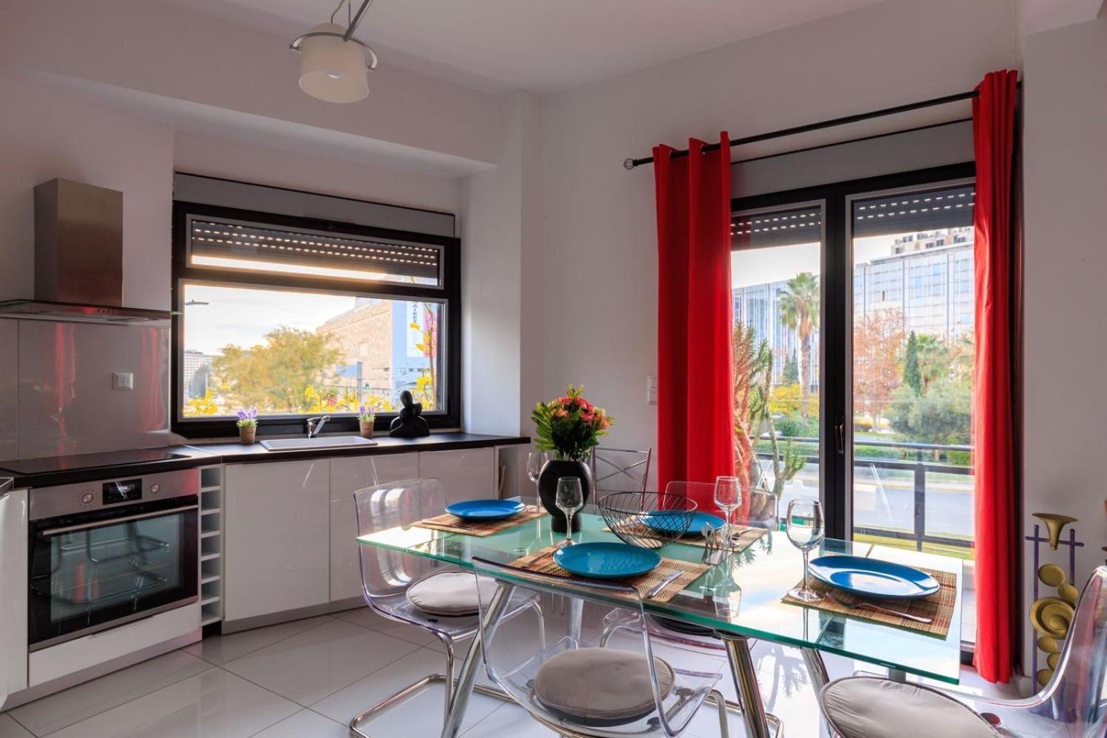 Aiolos Luxury Metro Acropolis Suite 7 Near Museum Of Modern Art 아테네 외부 사진