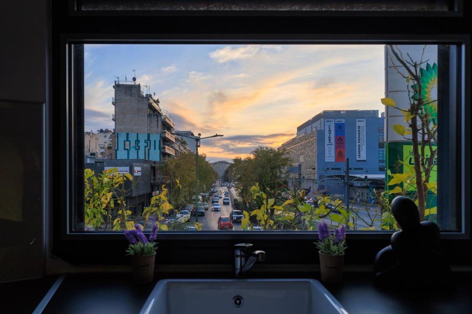 Aiolos Luxury Metro Acropolis Suite 7 Near Museum Of Modern Art 아테네 외부 사진