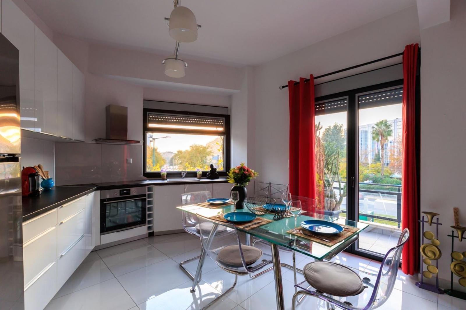 Aiolos Luxury Metro Acropolis Suite 7 Near Museum Of Modern Art 아테네 외부 사진